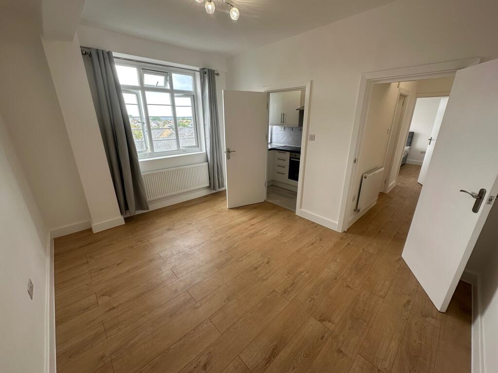 Apartment in London - View 3