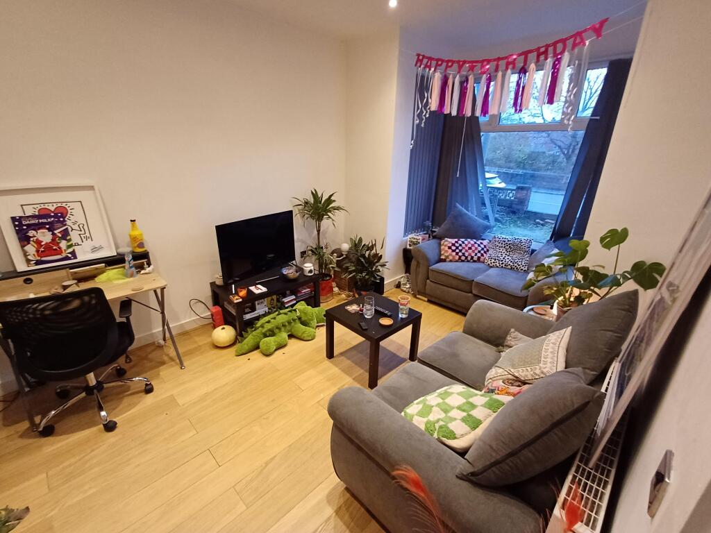 Main image of property: Meanwood Road, Leeds, LS6