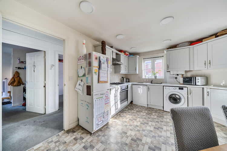 Apartment in Reading - View 5
