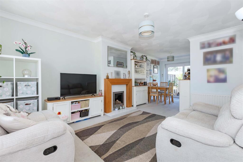 House in Worthing, West Sussex - View 2