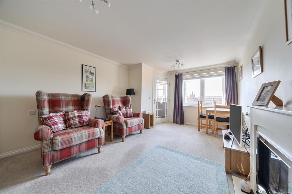 Tebbutt Lodge, Market Harborough, Leicestershire photo 4