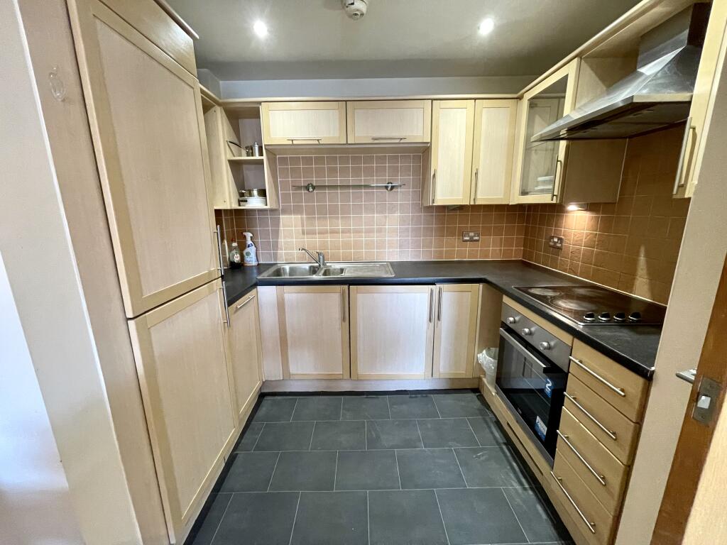 Apartment in Coventry, Hillfields - View 2