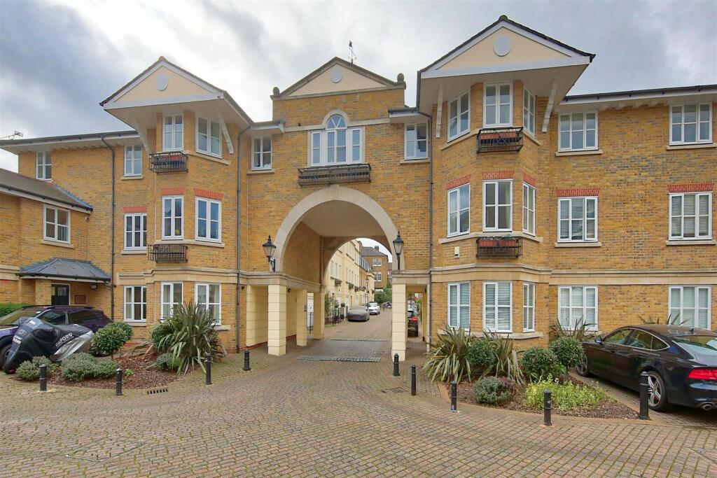 Main image of property: Sycamore Mew Clapham Old Town