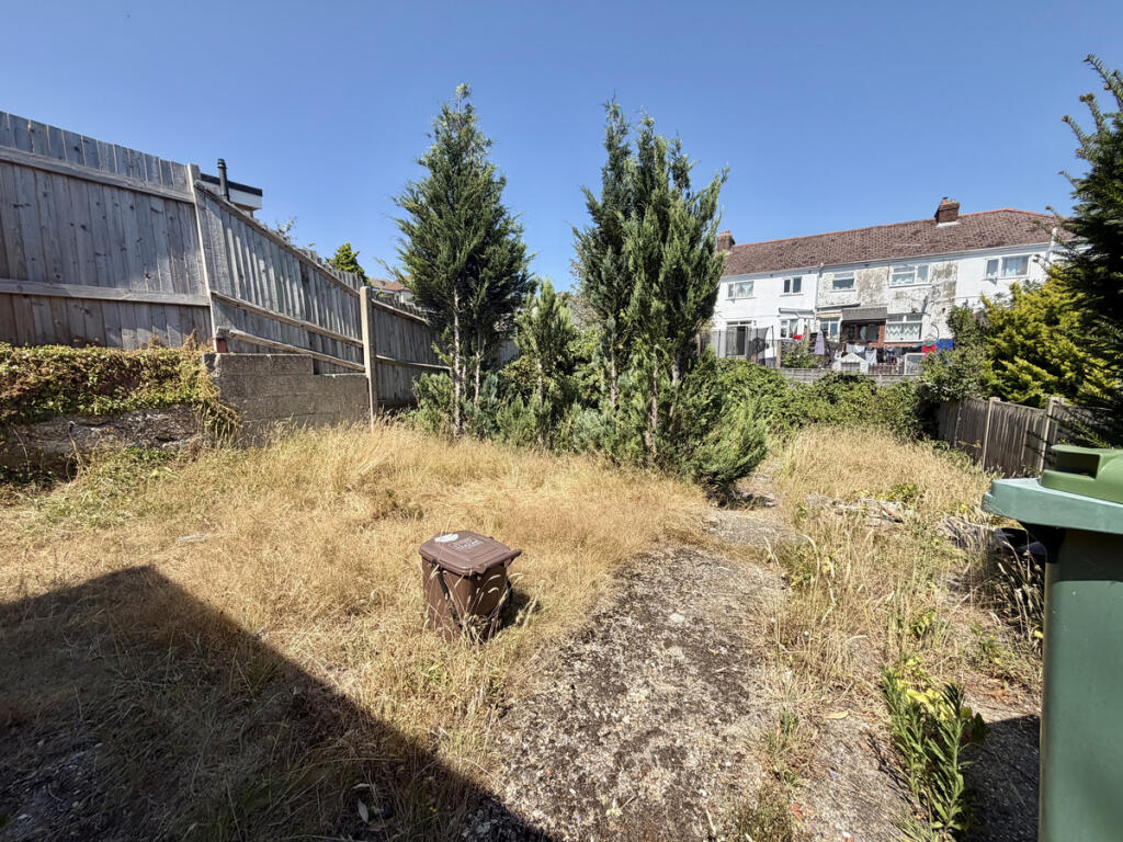House in Poole, Rossmore - View 2
