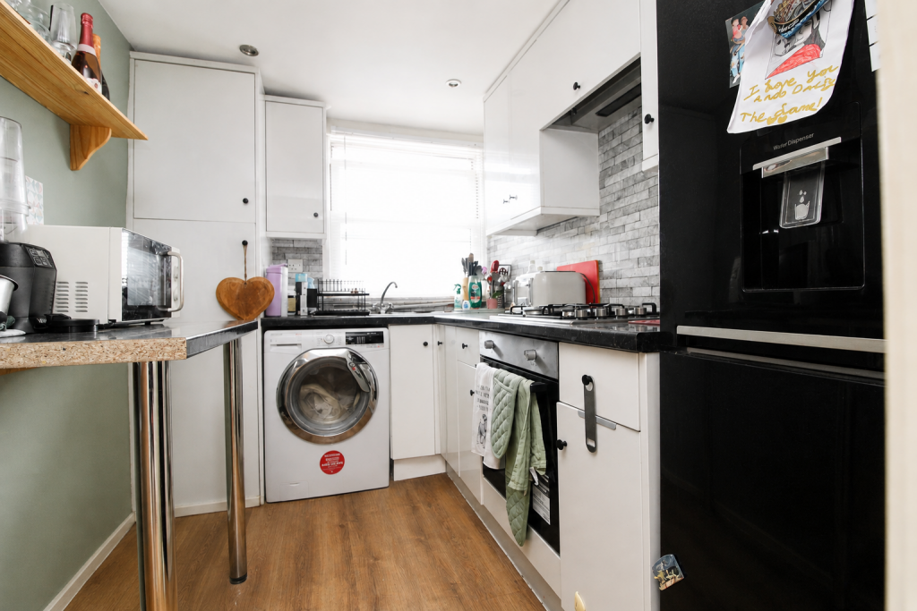 Apartment in Thanet, Margate - View 5
