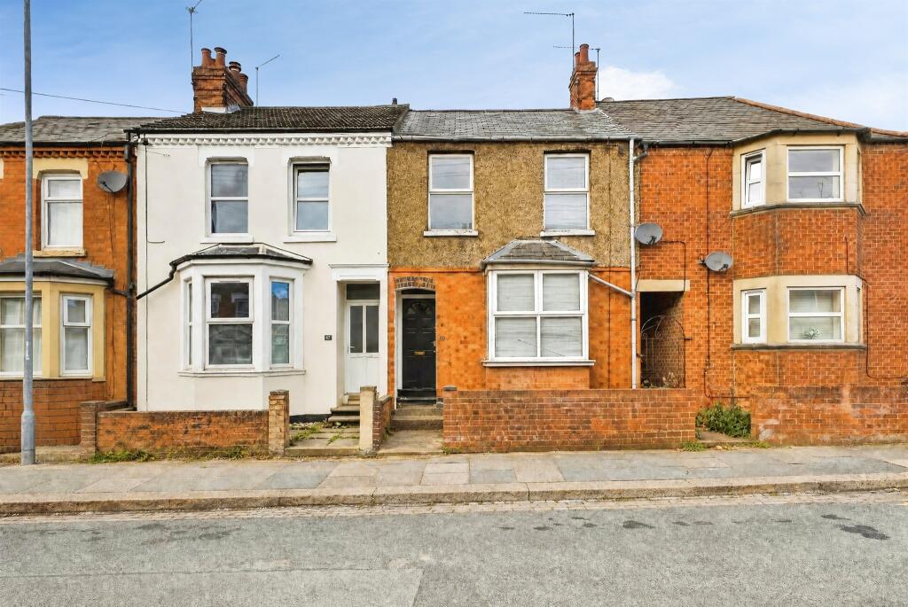 House in Northampton, West Northamptonshire