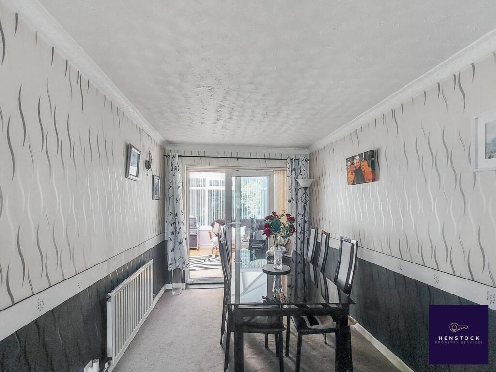 Chelford Close, Middleton, Manchester, M24 photo 4