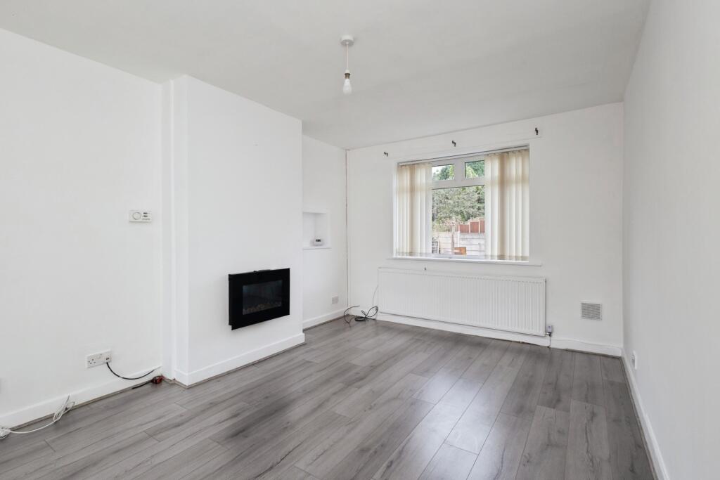 House in Tameside, Greater Manchester - View 2