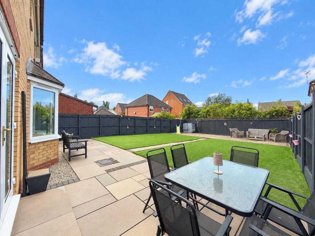 House in Prenton, Liverpool City Region - View 4