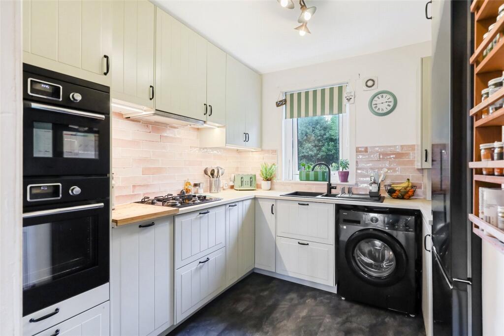Apartment in Paisley - View 5