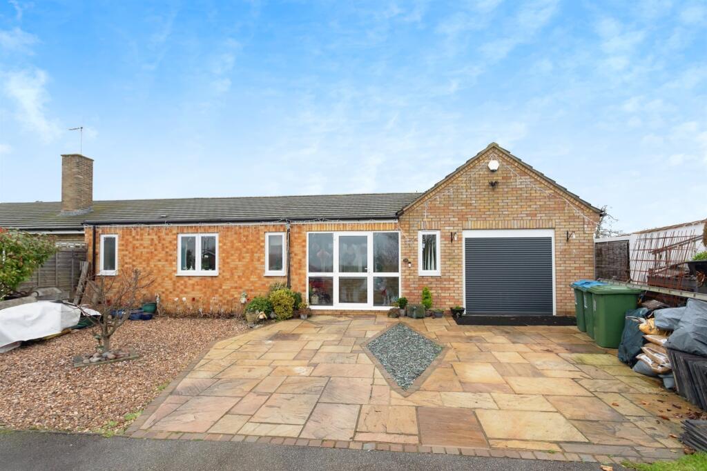 Bates Close, Granborough, Buckingham photo 4