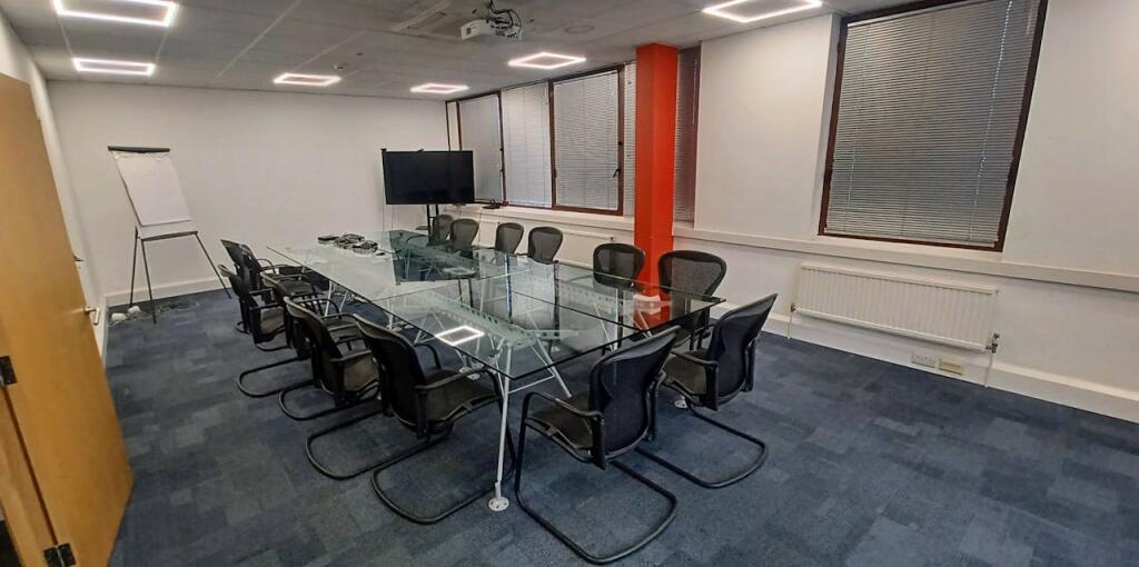 Unit 5, Alpha Way, Egham internal image, warehou
