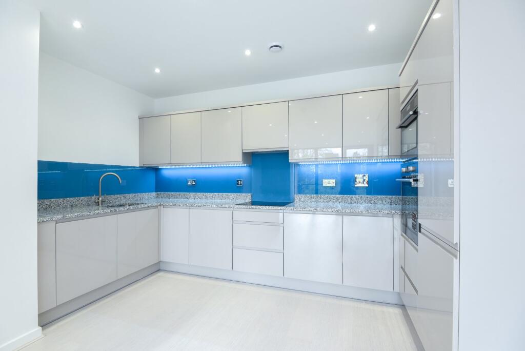 Main image of property: Boundaries Road, Balham, London, SW12