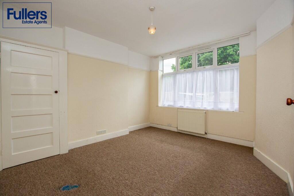 Apartment in London, Carterhatch, Southbury - View 4