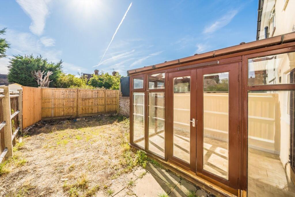 House in Twickenham - View 4