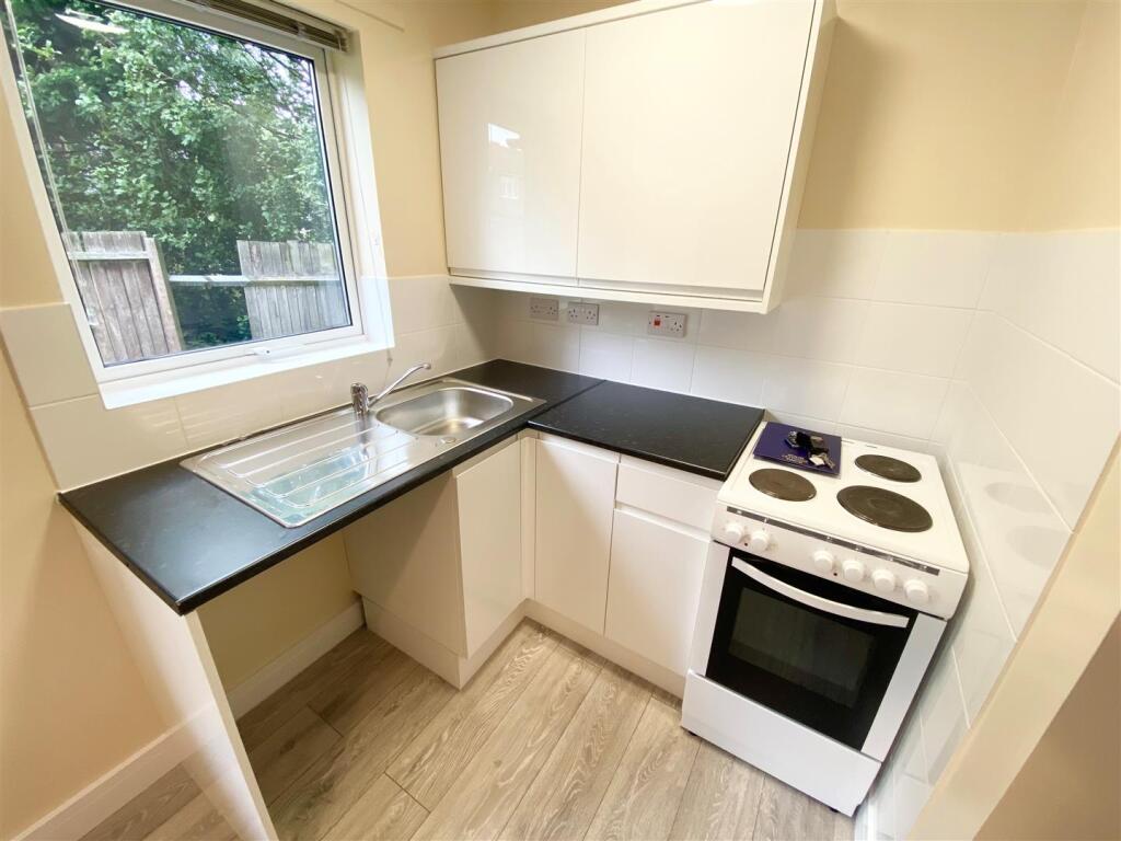 Conway Close, Houghton Regis, Dunstable – pohled 3