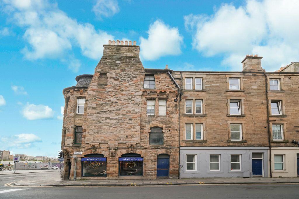 Main image of property: 90/5 (2F3) Grove Street, Edinburgh, EH3 8AP