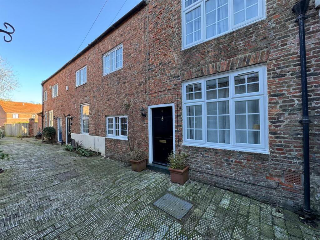 Main image of property: Hedley Court, Yarm