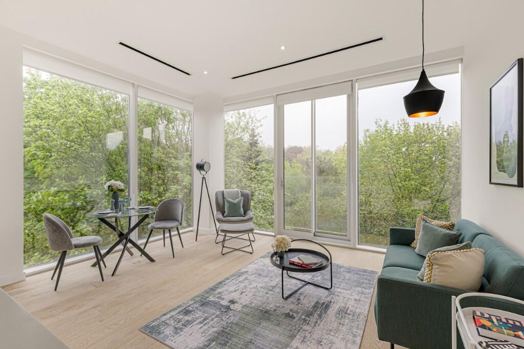 Main image of property: Great West Road, London, TW8