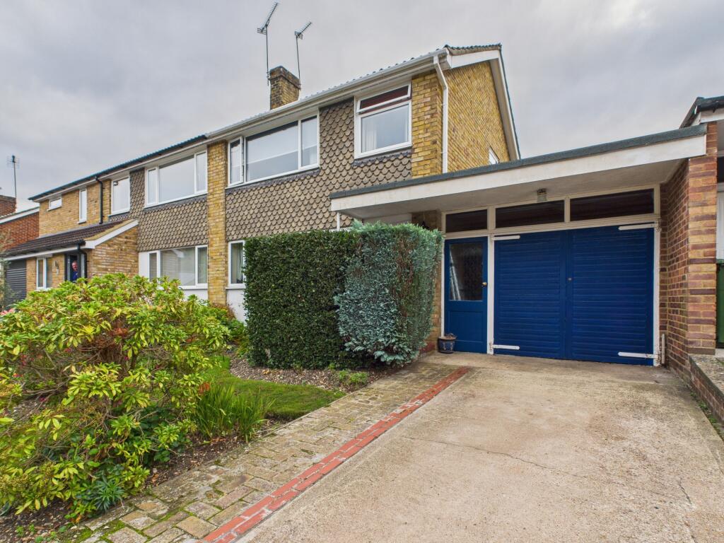 The Crescent, Mortimer, Reading, RG7, Reading