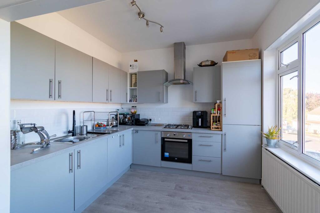 Holcombe Lane photo 4