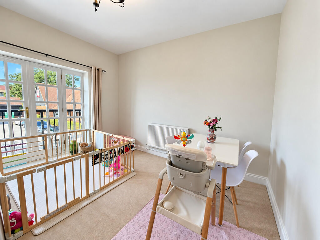 Apartment in Biggleswade, Central Bedfordshire - View 5