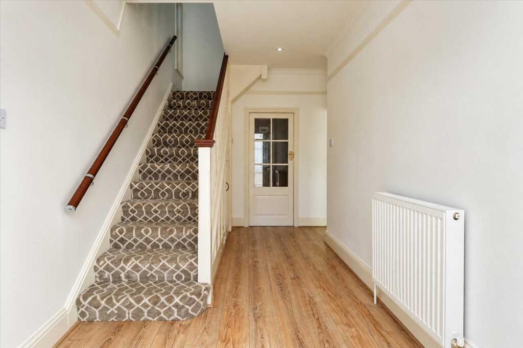 House in Clacton-on-Sea, Great Clacton - View 5