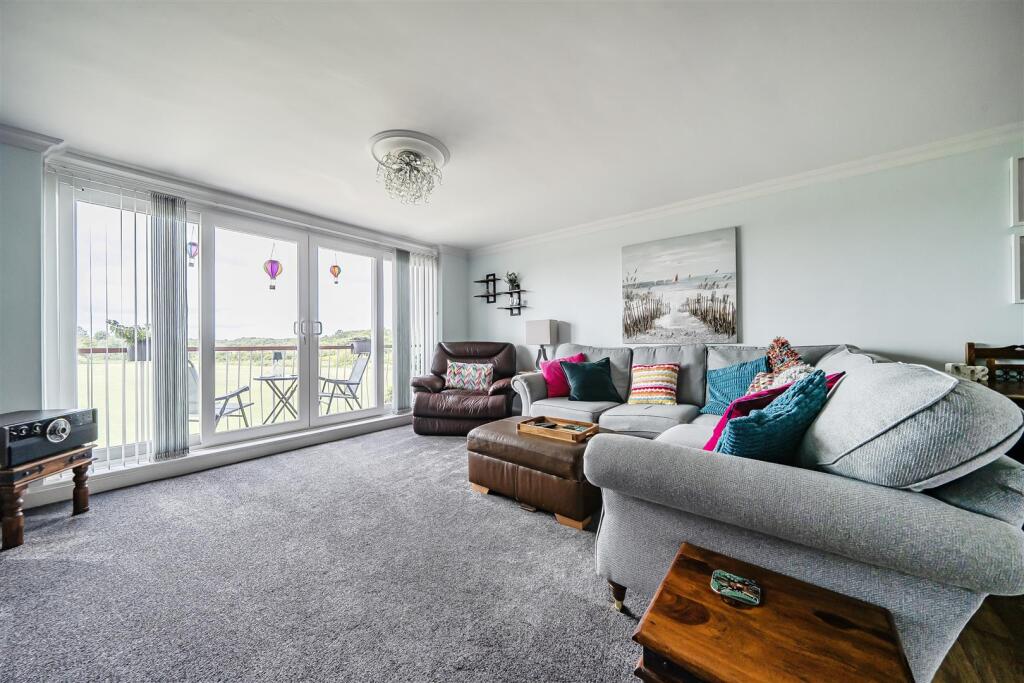 Apartment in Gosport, Privett - View 2
