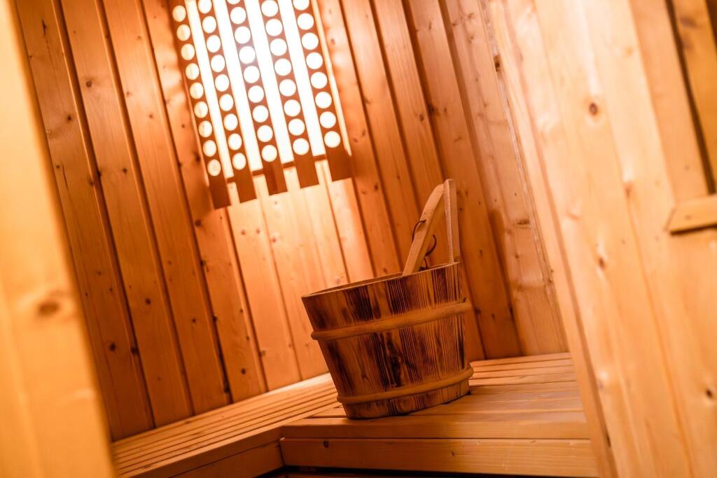 Additional image 19 of Manor Road, Colne