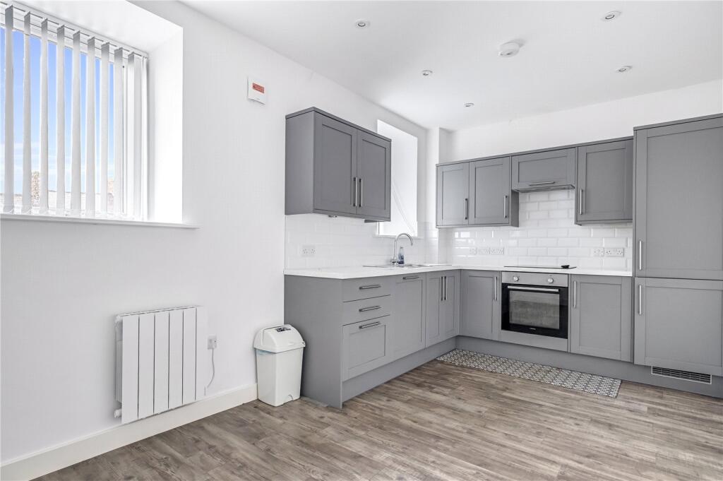 Wellington Street, Barnoldswick, Lancashire, BB18 - View 2
