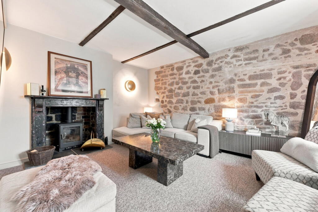House in Derbyshire Dales, Cromford - View 2
