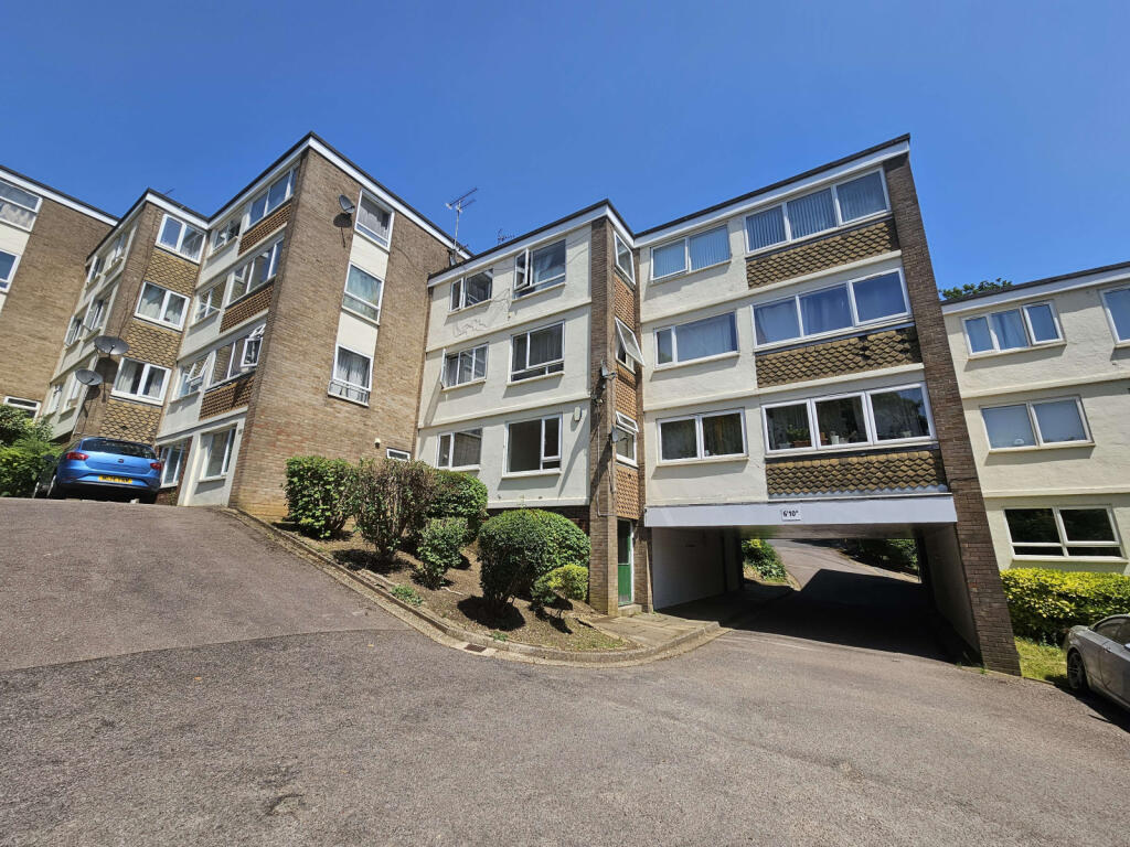 Main image of property: Richmond Court, LU2 7JJ
