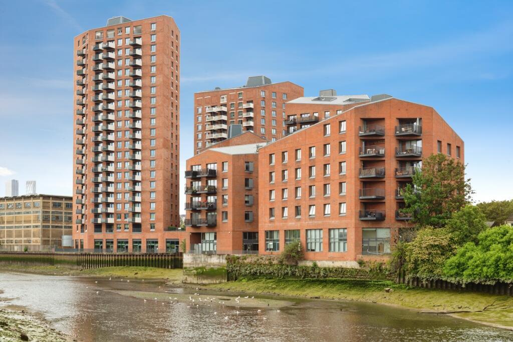 Skyline Apartments, Makers Yard, Tower Hamlets, London