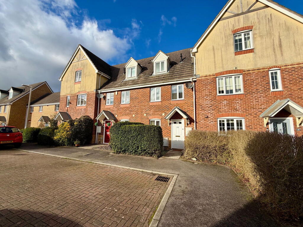 Main image of property: Sunderland Gardens, Newbury, RG14 6BN