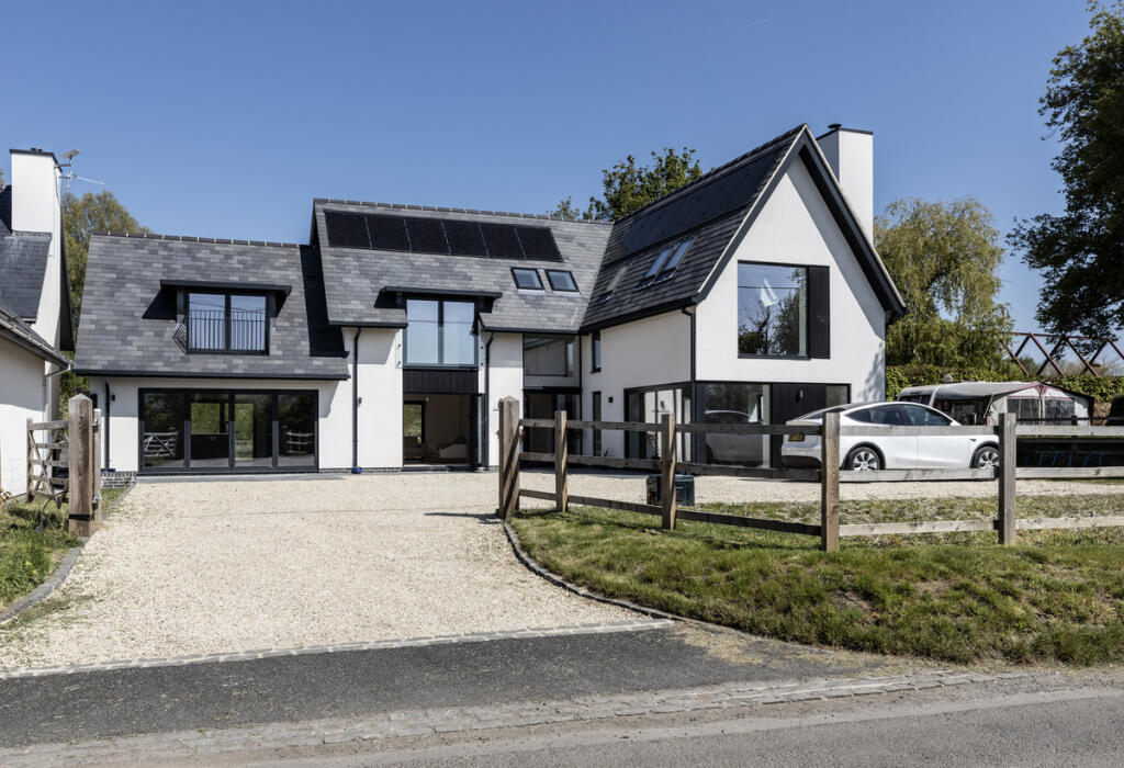 Main image of property: Woolstone Road, Uffington, Faringdon Oxfordshire SN7 7RG