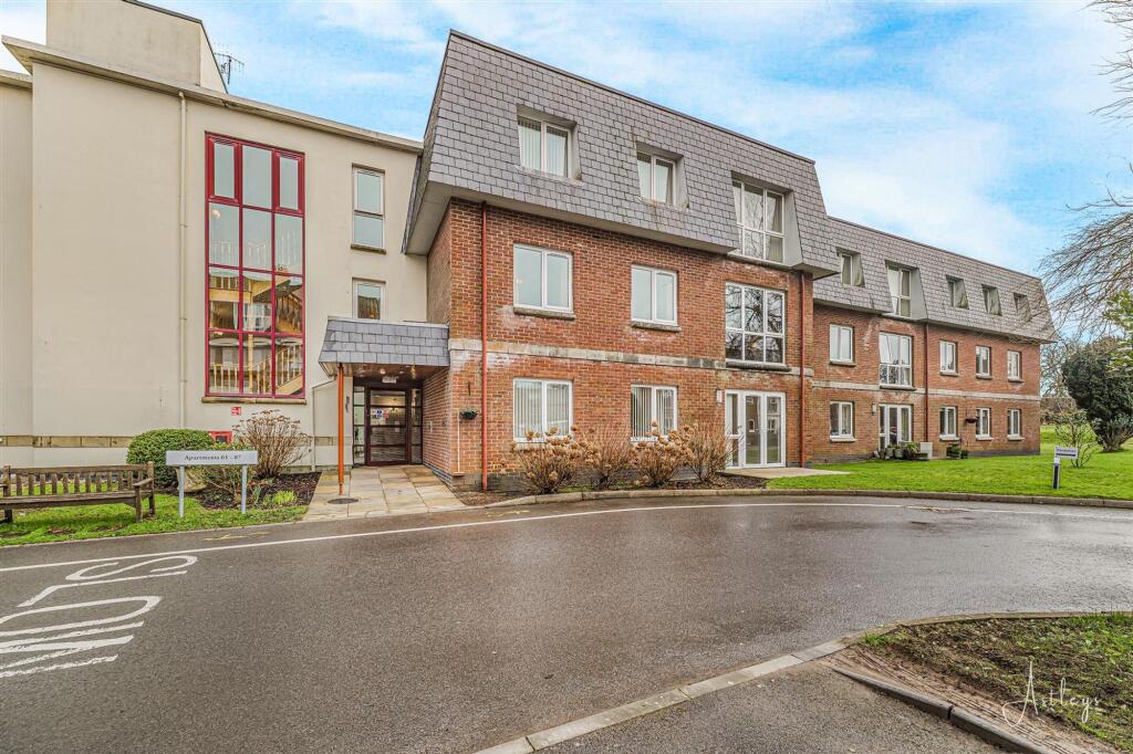 Main image of property: Clyne Common, Willow Court, SA3