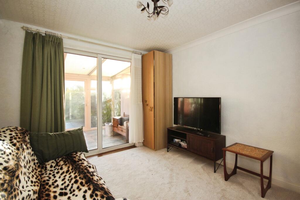Moat Avenue, Coventry photo 3