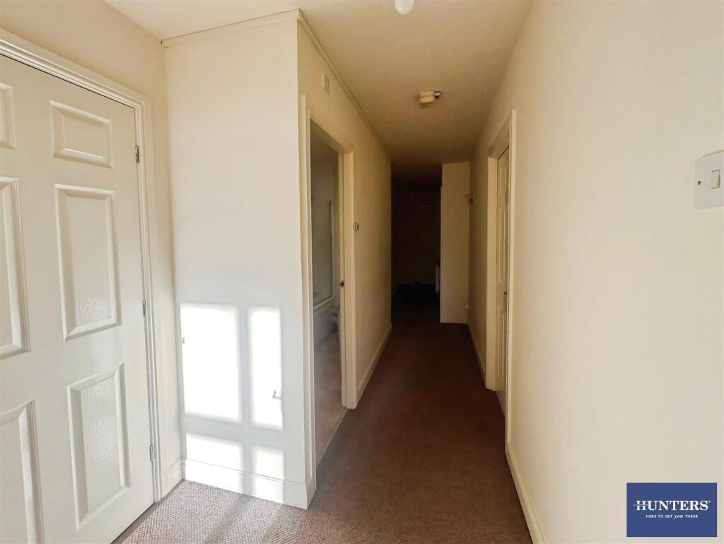 Apartment in Calderdale, West Yorkshire - View 5
