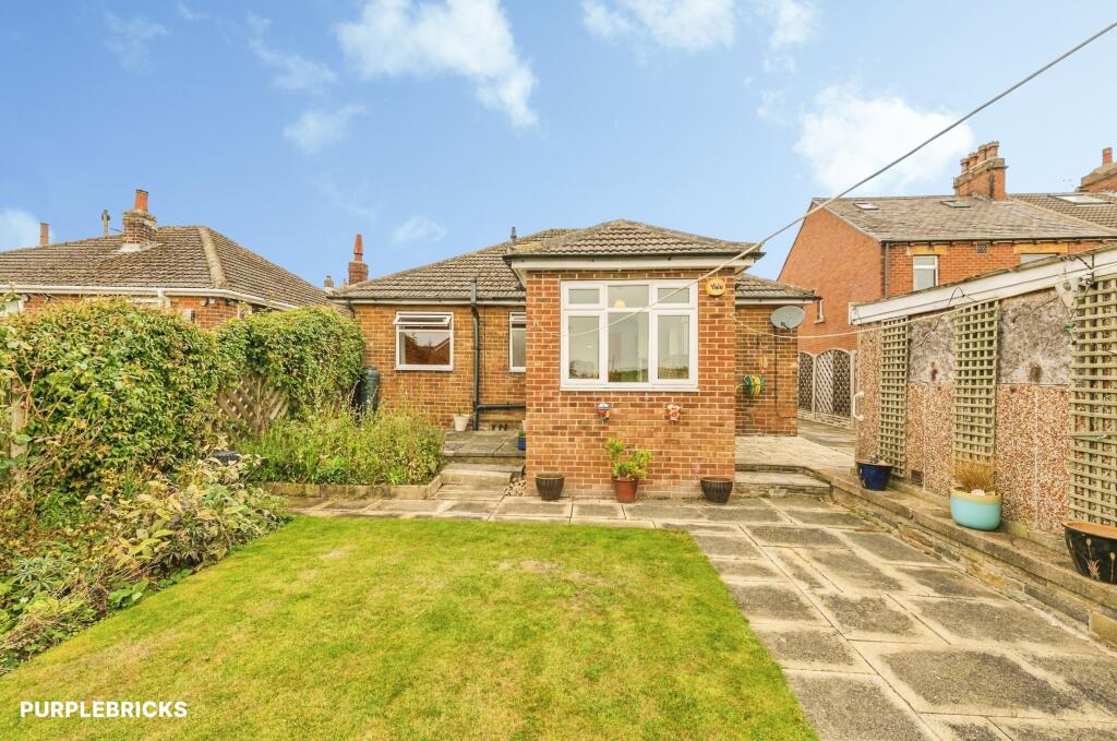 House in Wakefield, Coxley, Sitlington - View 5