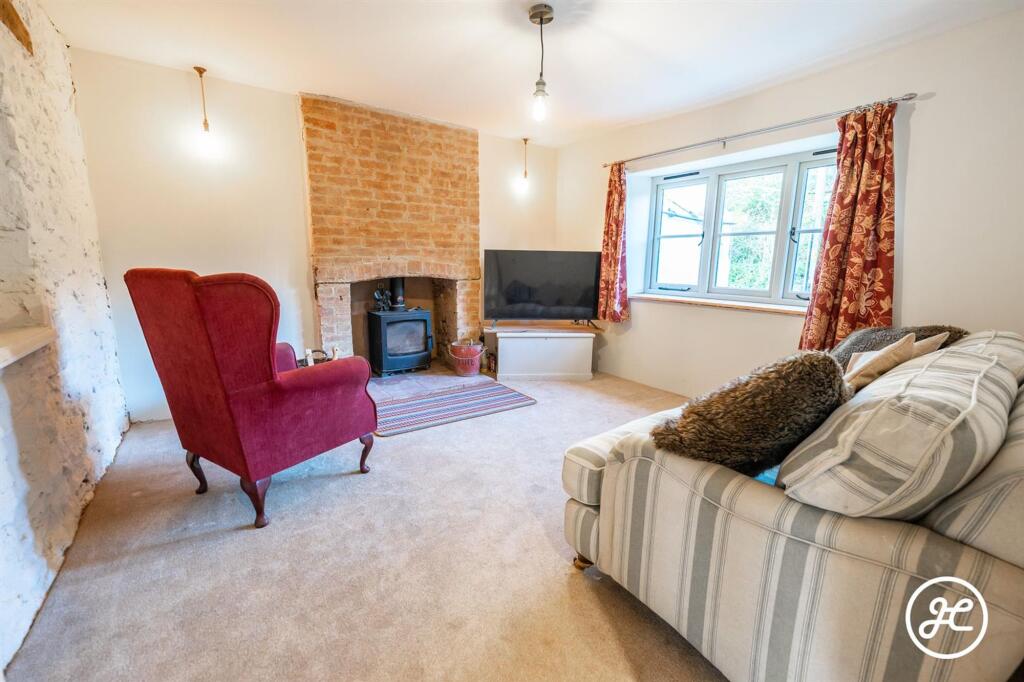 House in Taunton - View 3