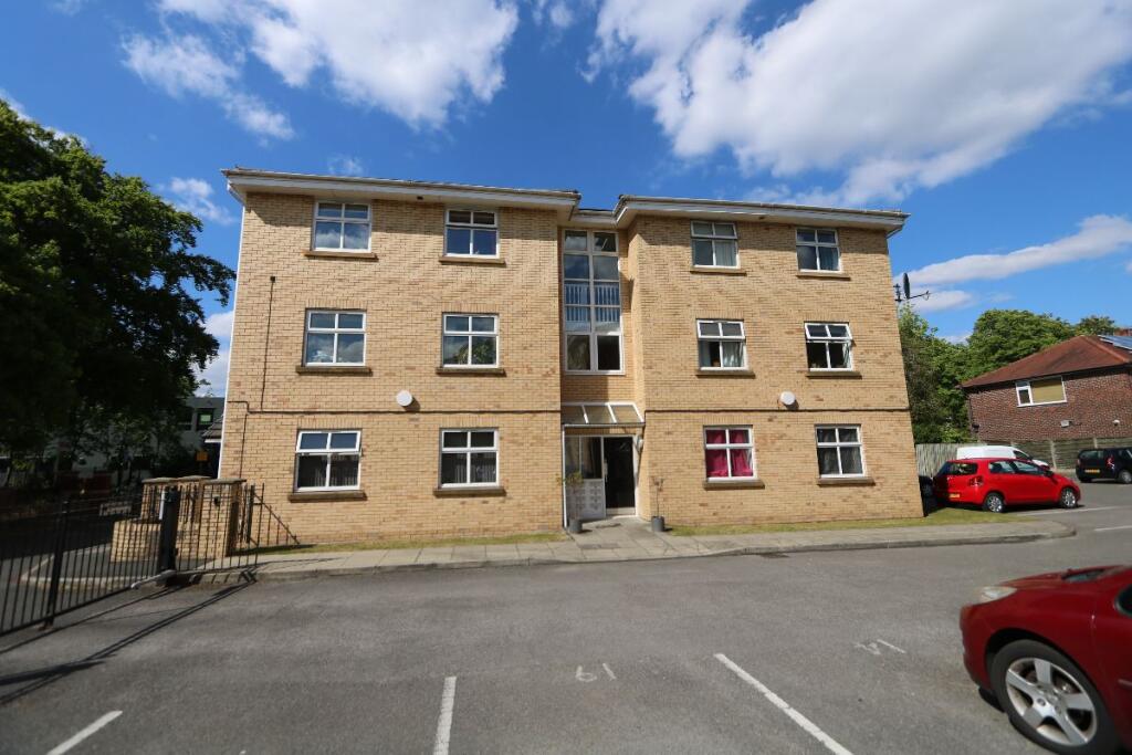 Apartment in Manchester, Greater Manchester - View 2
