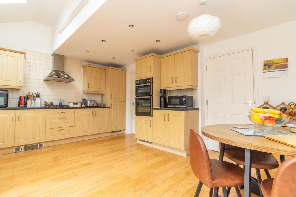 Ruskin Field, Anstey, LE7 photo 2