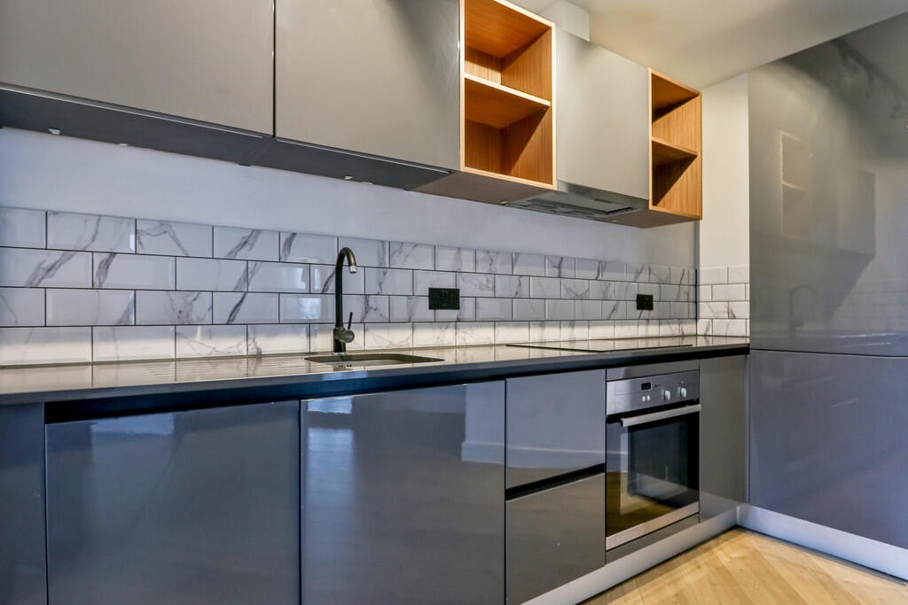 Apartment in Bournemouth - View 3