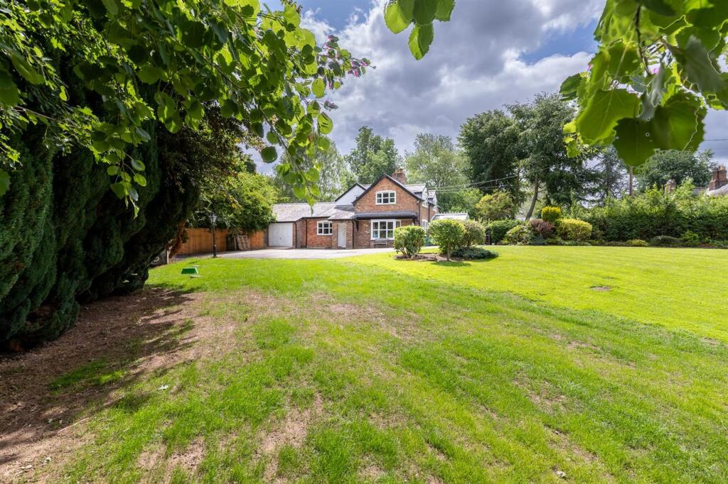 3-bed house on Church Minshull, Nantwich, CW5, £375,000