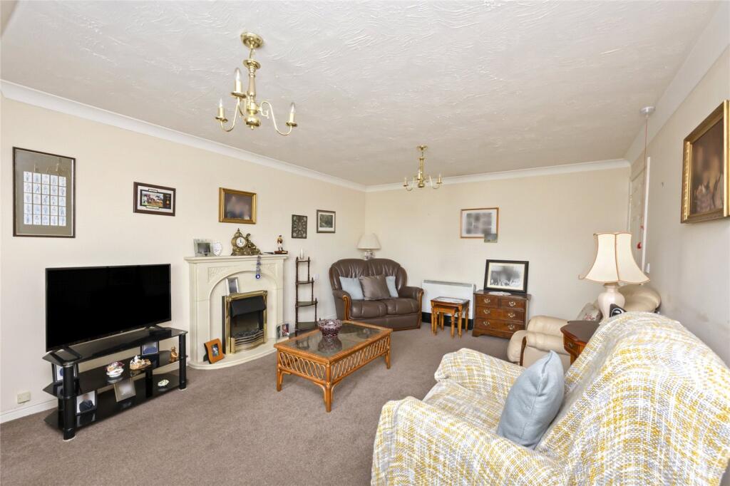 Apartment in Lancing - View 4