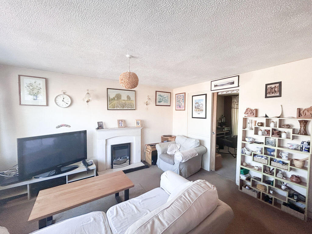 165 Arundel Drive, Carleton, Poulton Le Fylde FY6 7TR photo 3