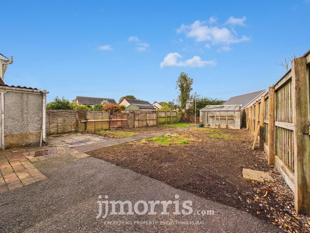 St. Martins Park, Haverfordwest, SA61 photo 4