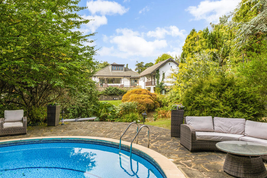 Main image of property: Spring Lake, Stanmore, HA7