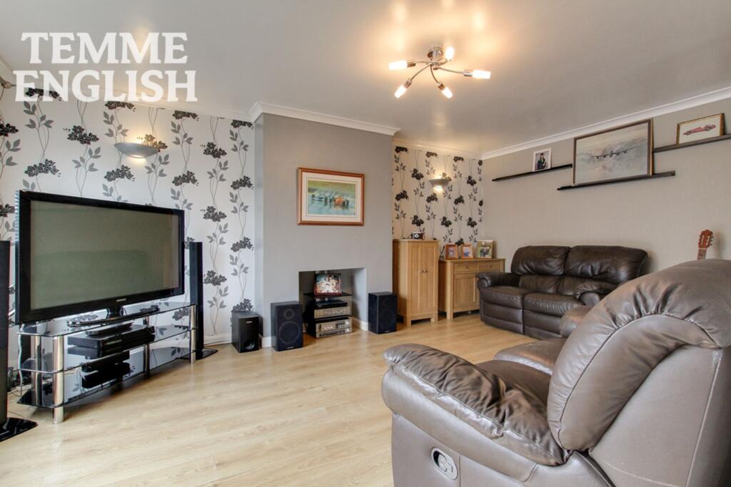 House in Basildon, Wickford - View 4