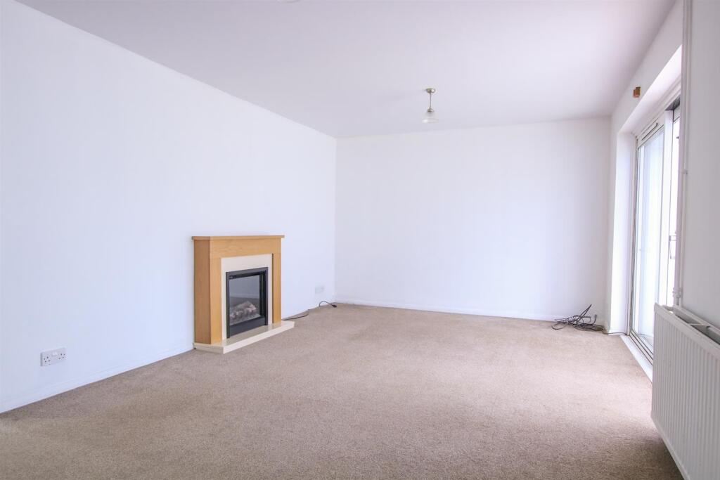 Danforth Drive, Framlingham, photo 2